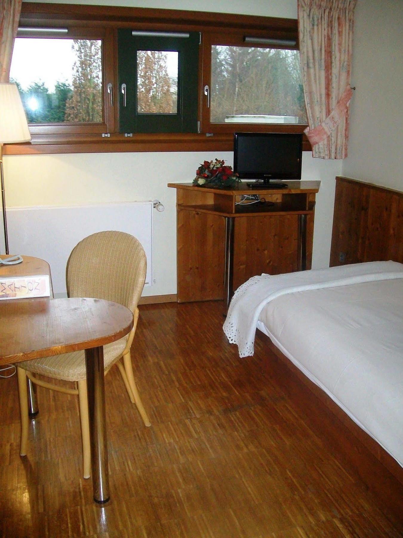 Brasserie Beierhaascht Bascharage Kültér fotó